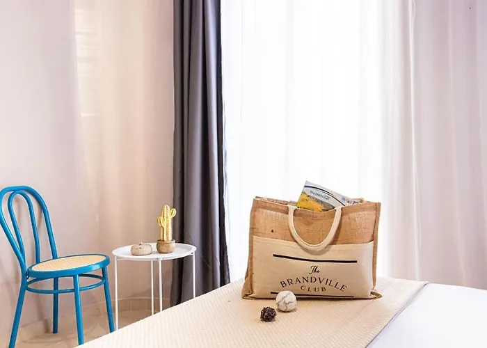 11 - Central, Access * Himare